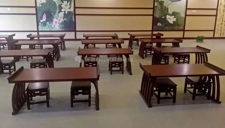 書(shū)畫(huà)桌